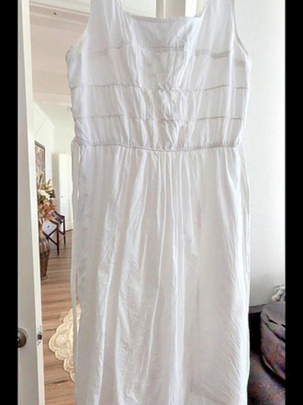 Mossino Supply Co. - Women's White Shirred Dress Size XS - Like New - Picture 5 of 11